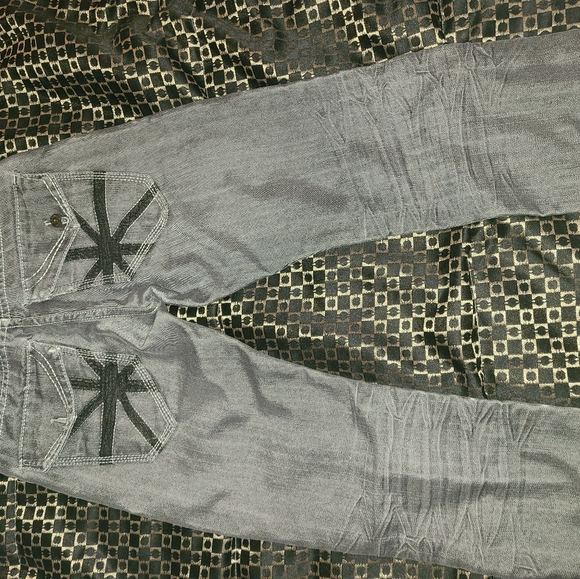 SOS london - Picture 2 of 2